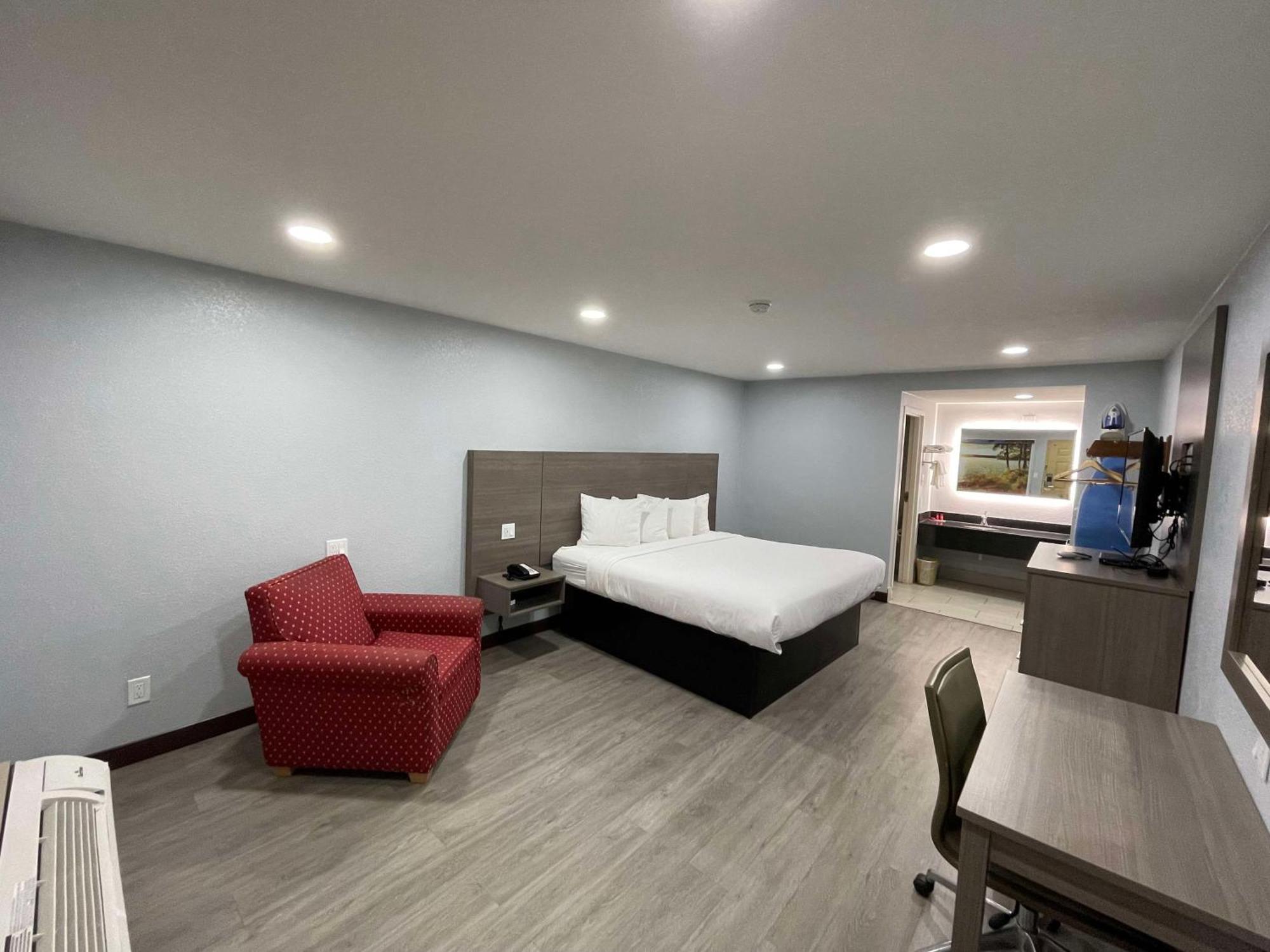 Surestay Hotel By Best Western Childress Esterno foto